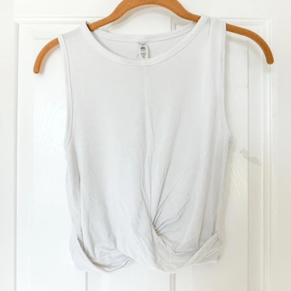 ALO Yoga stylish white